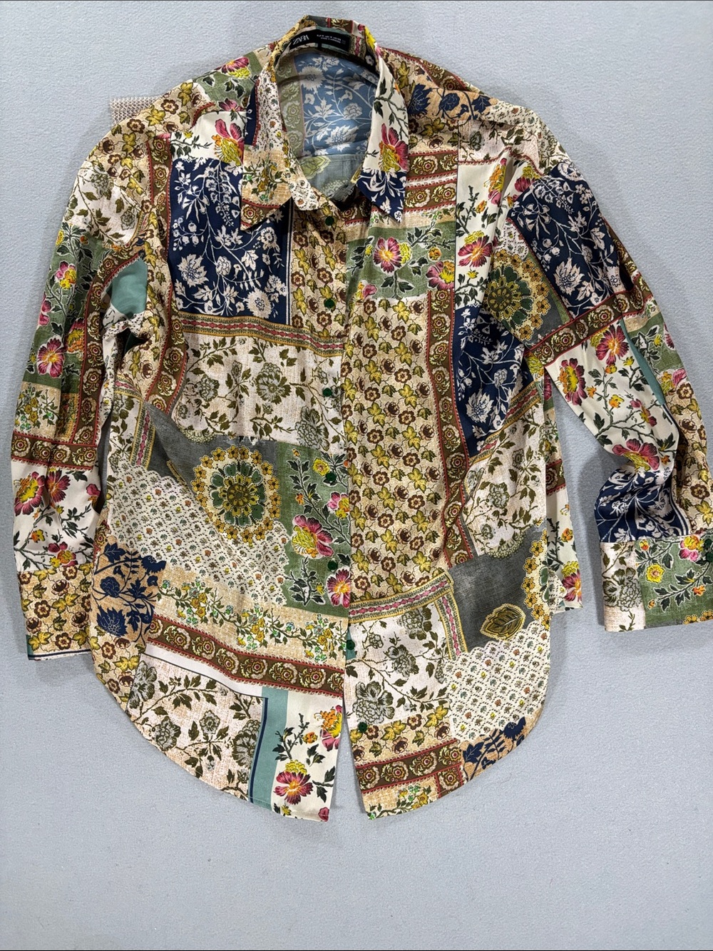 Zara silky blouse in Ottoman pattern size M